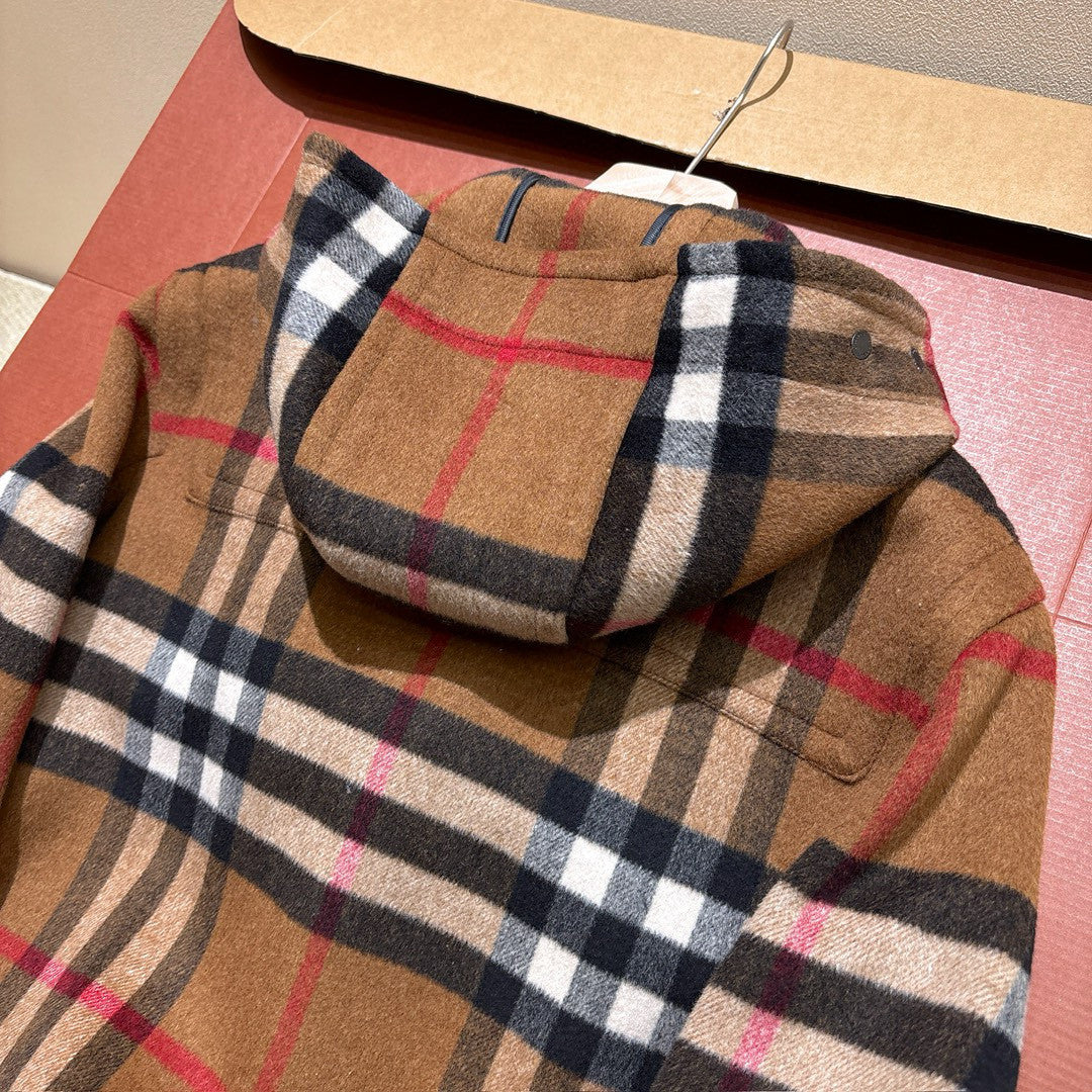 Burberry Men's And Women's Fall/winter Fashion Casual Checkered Hooded Single Breasted Short Coat With Horn Buttons Jacket #79427