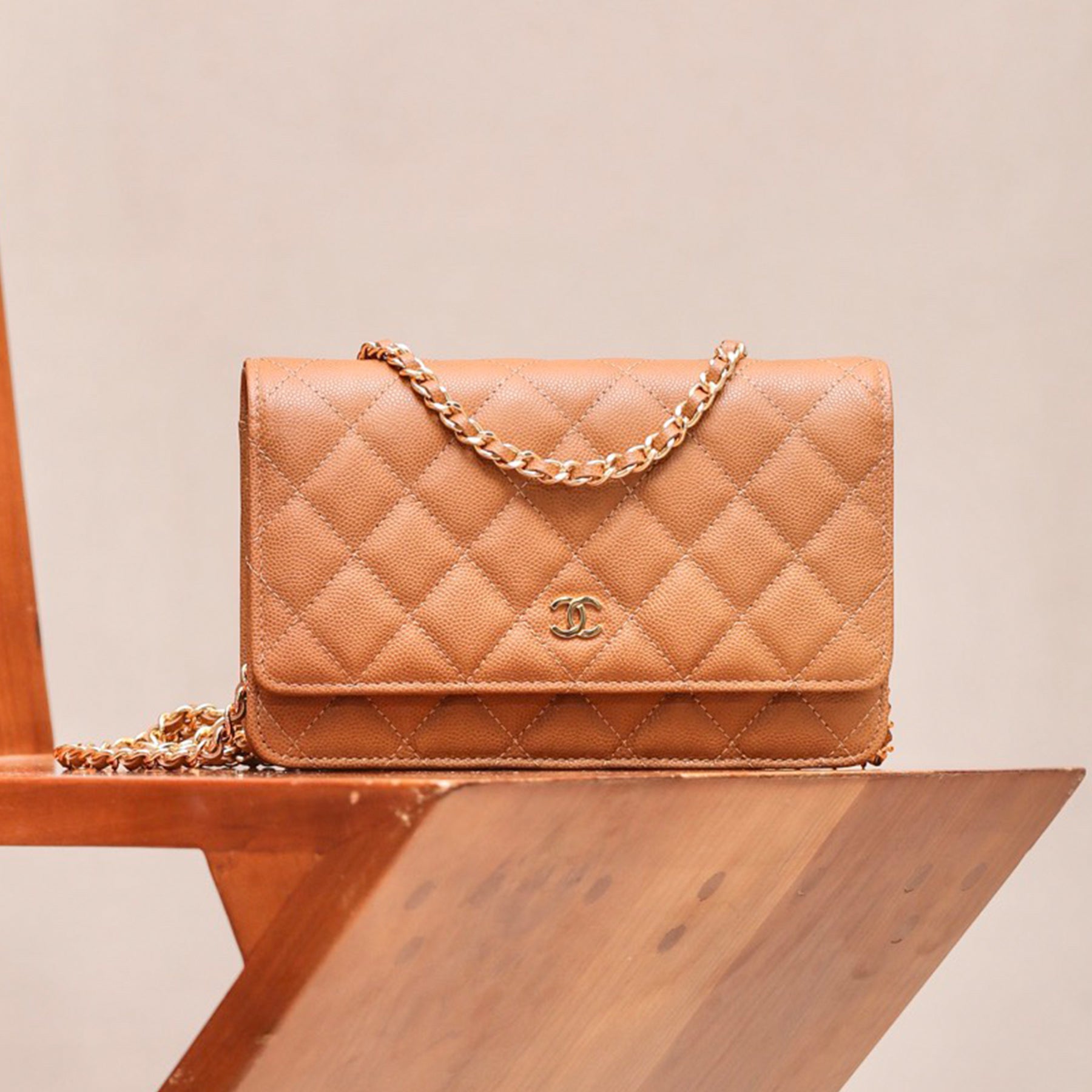 Chanel Woc Diamond Lattice Gold Logo Caviar Leather Chain Crossbody Bag Luxury Temperament Exquisite Women's Bag Bags  #81645