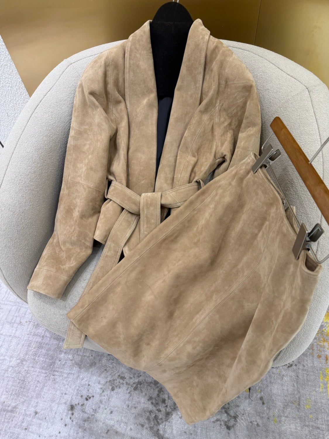 The Row Women's Fall/Winter Goat Suede Buckle-Free Waistcoat With Belt Solid-Color Casual Long Skirt Suit Set Ngvp #2531