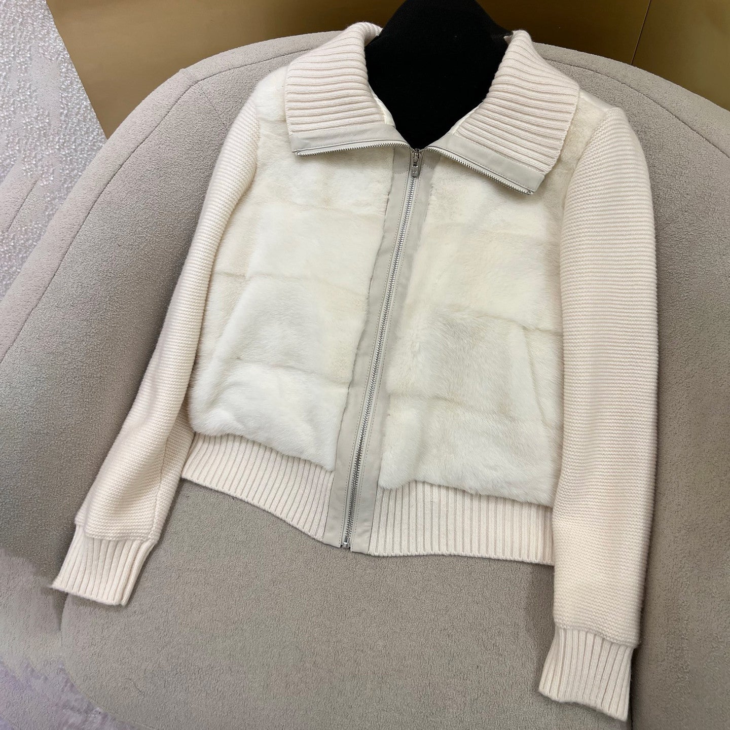 Loro Piana Women's Fall/Winter Mink-Collar Cashmere Solid-Color Zipper Long-Sleeve Knit Puffer Down Jacket #81738