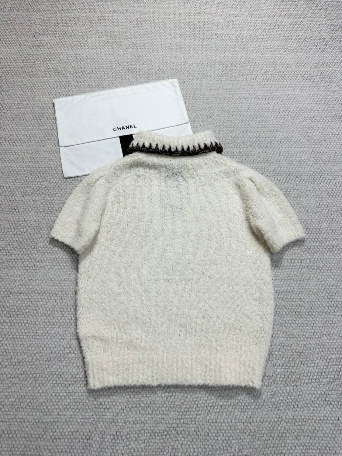 Chanel Top-Quality Version Short-sleeved Top Cashmere Alpaca White Brown #336577