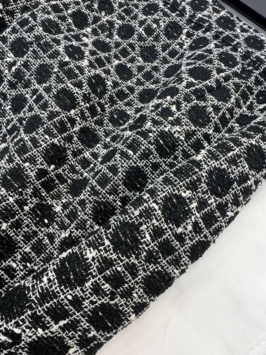 DIOR Macrocannage Regular Fit Jacket Mid-Length Macrocannage Flared Skirt  Black White Cotton-Blend Tweed Knit  #334340