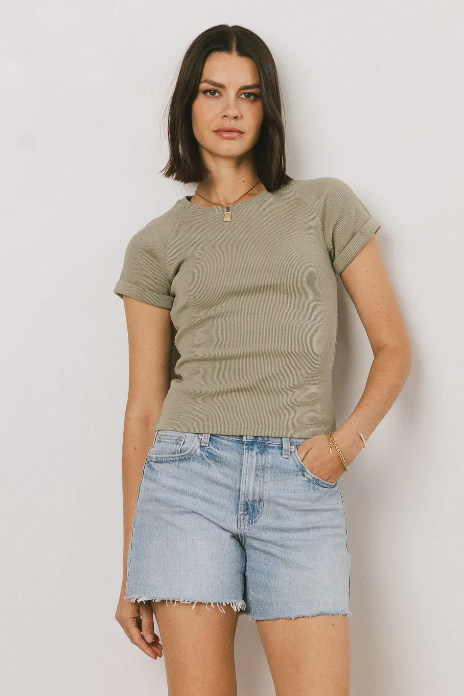 Kammie Ribbed Basic Tee in Sage