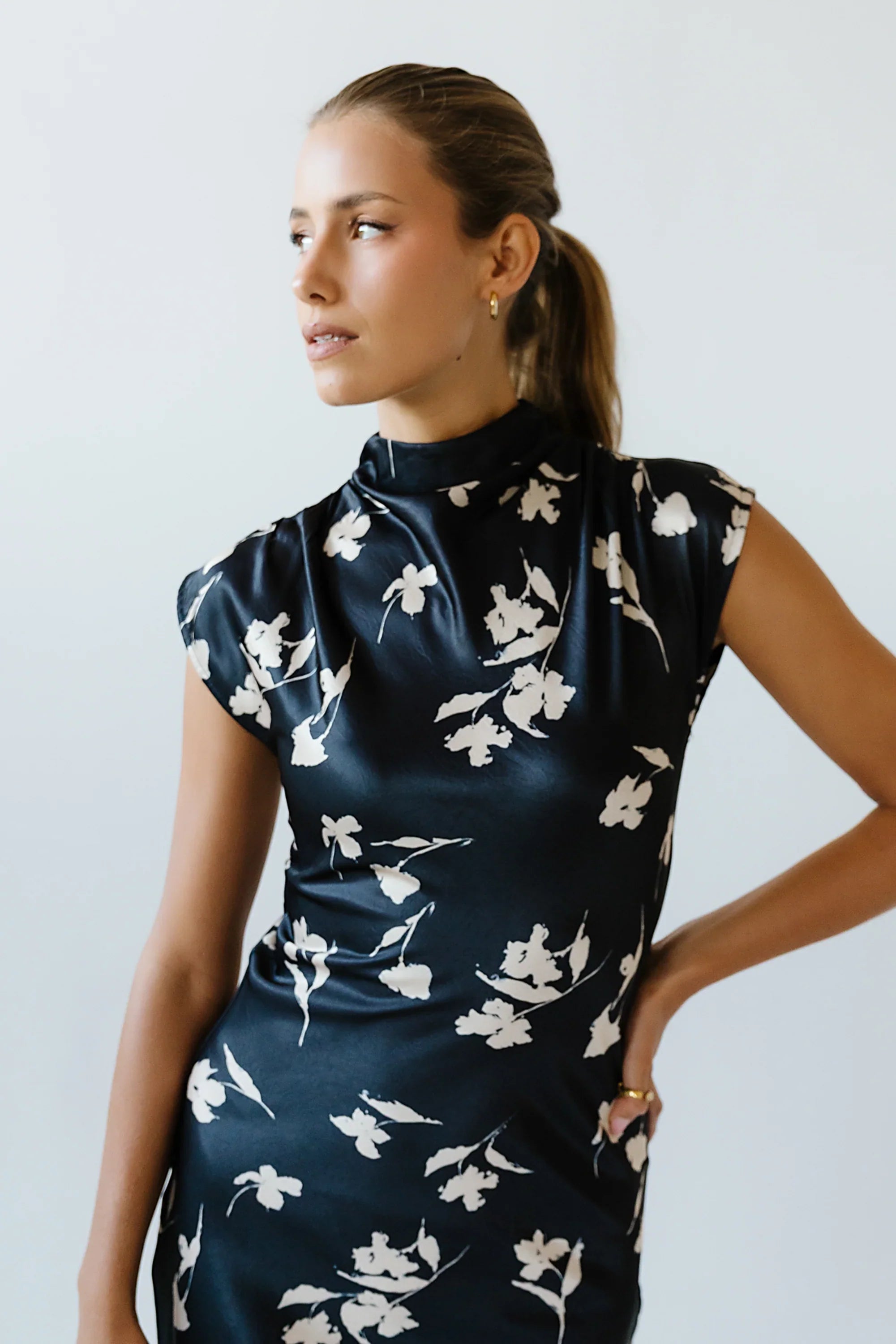 Carson Floral Maxi Dress in Black