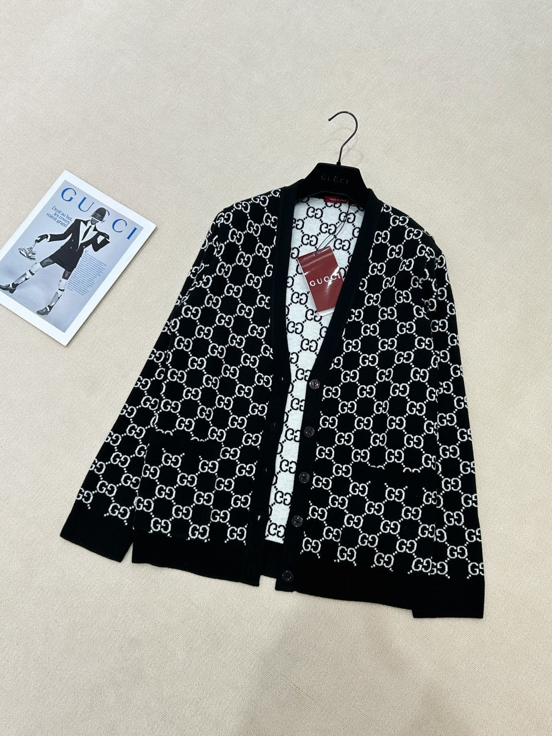 Gucci Men's And Women's Fall/Winter Fashion Casual Vintage Elegant V-Neck Single Button Reversible Logo Jacquard Knit Wool Cardigan #78587