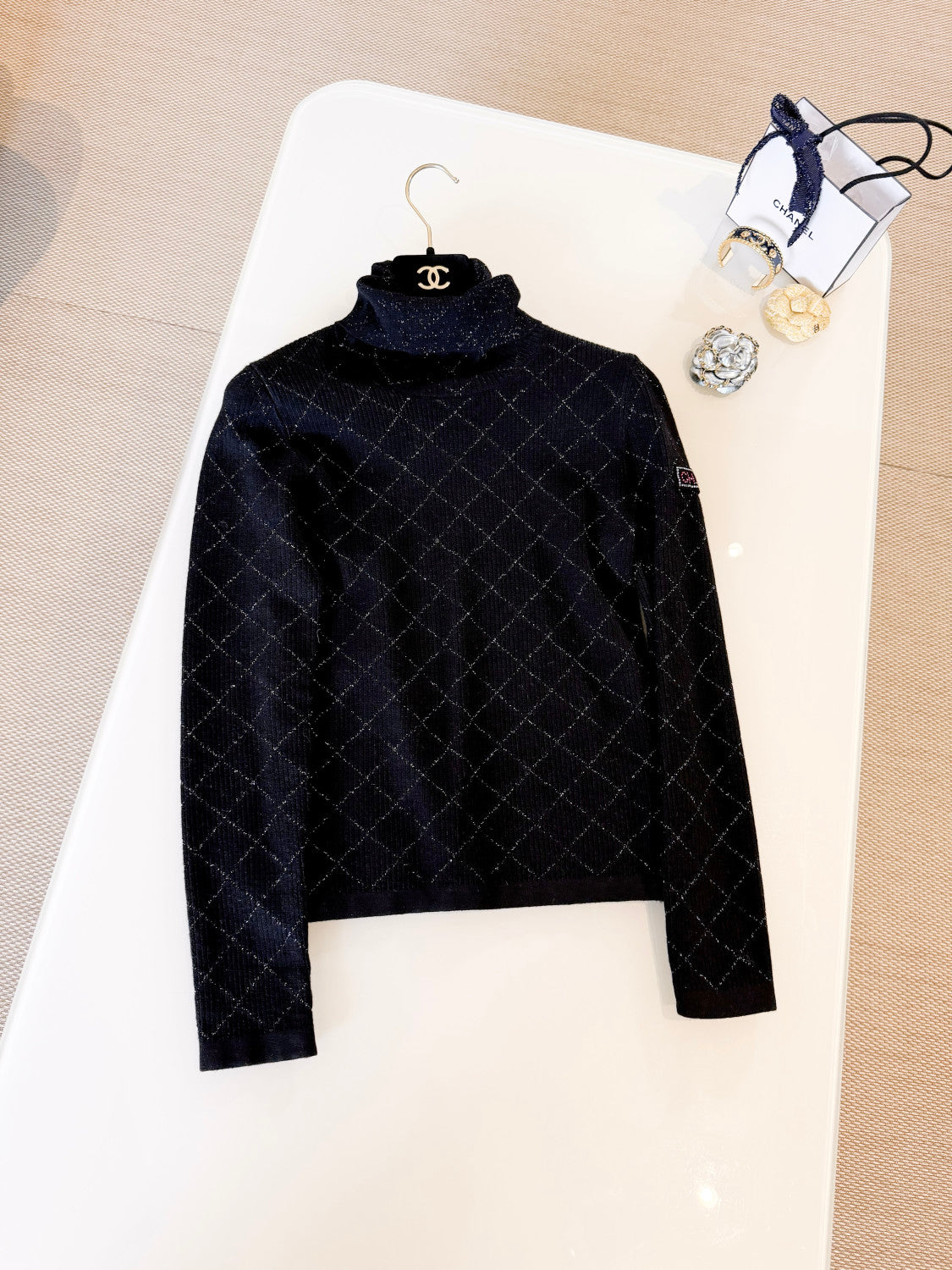 Chanel Turtleneck Pullove Sequined Wool Black Gold Silve #333816