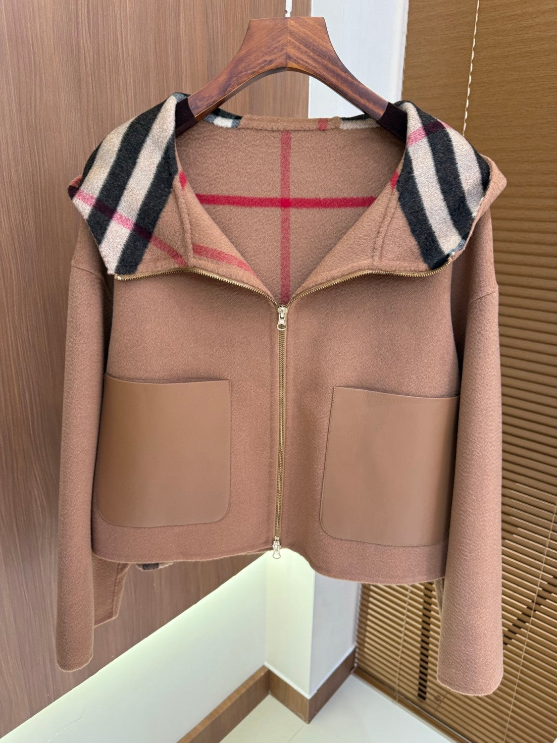 Burberry Women's Fall/winter Fashion Casual Hooded Zipper Leather Pocket Cashmere Long Sleeve Coat Jacket (For Specific Sizes Please Contact Customer Service) #78621
