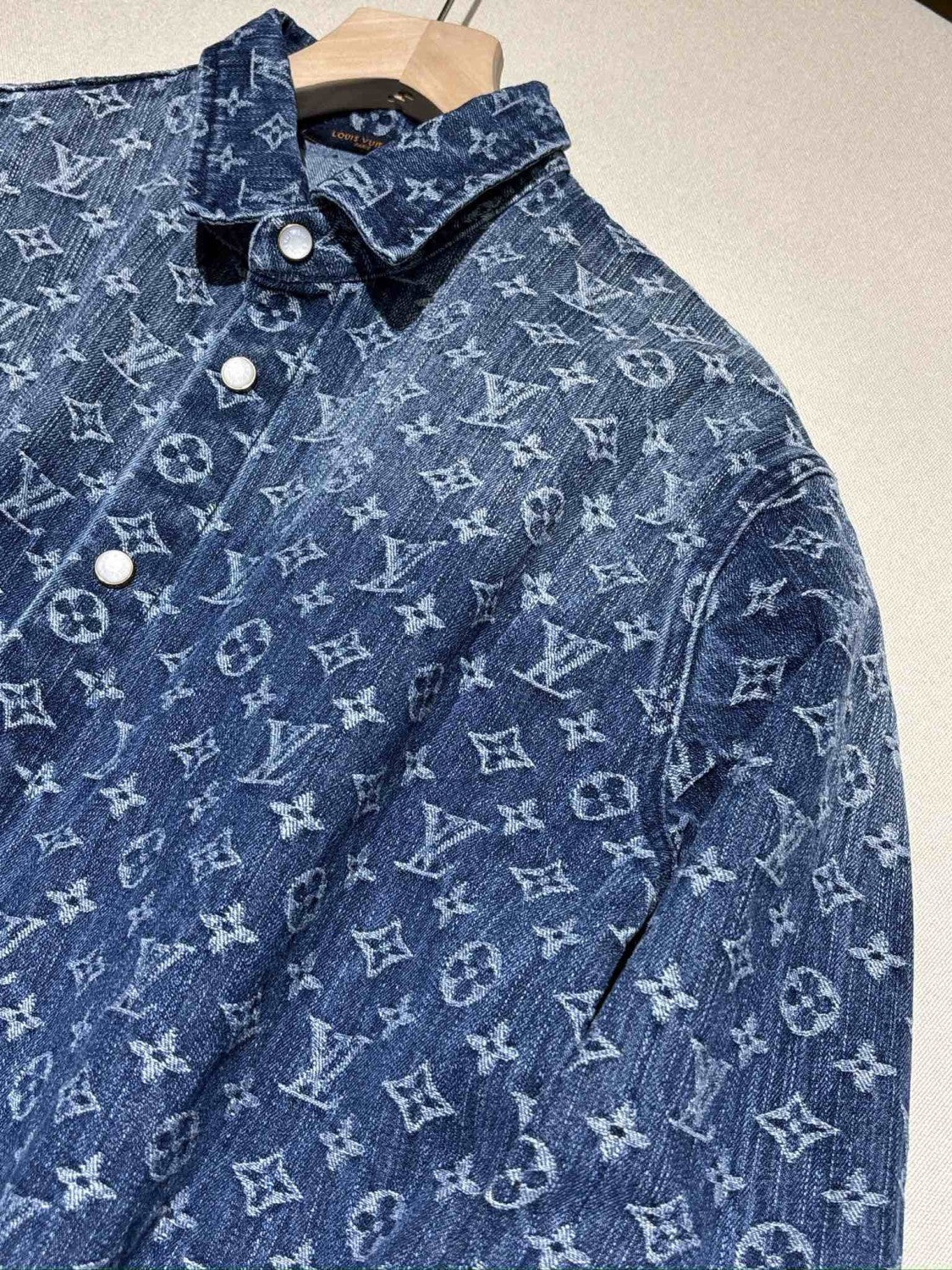 Louis Vuitton Men's And Women's Spring/Summer Fashion Casual Denim Washed Vintage Loose Print Shirt #78311