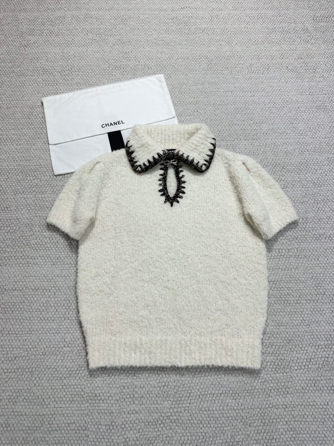 Chanel Top-Quality Version Short-sleeved Top Cashmere Alpaca White Brown #336577