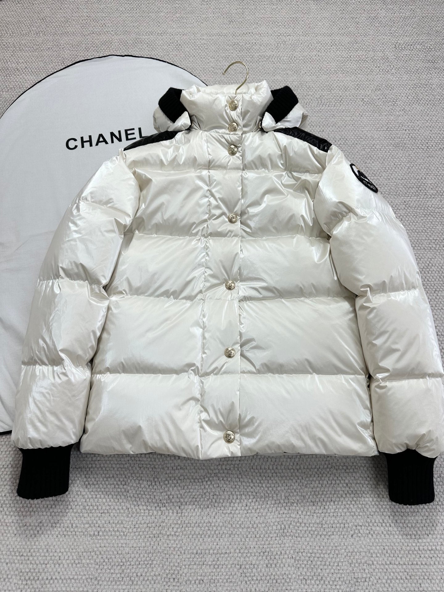 Chanel Top-Quality Version Down jacket Mixed Fiber #333761